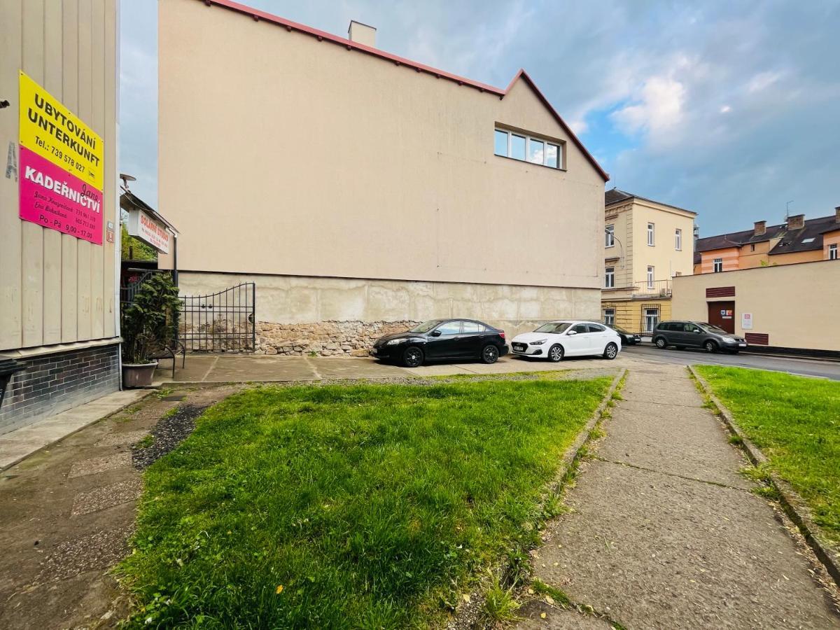 Apartma Luxura Дечин Экстерьер фото