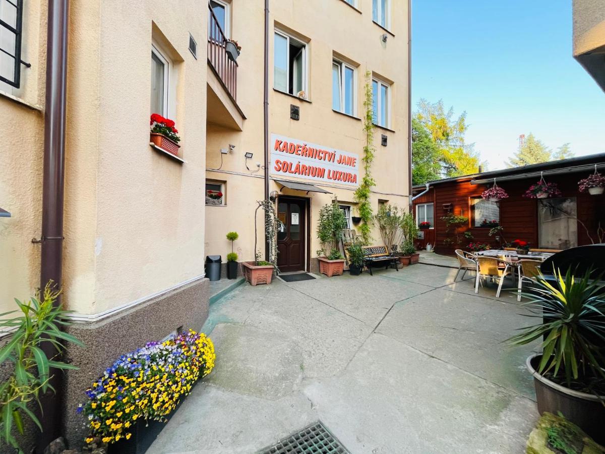 Apartma Luxura Дечин Экстерьер фото