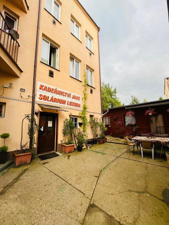 Apartma Luxura Дечин Экстерьер фото
