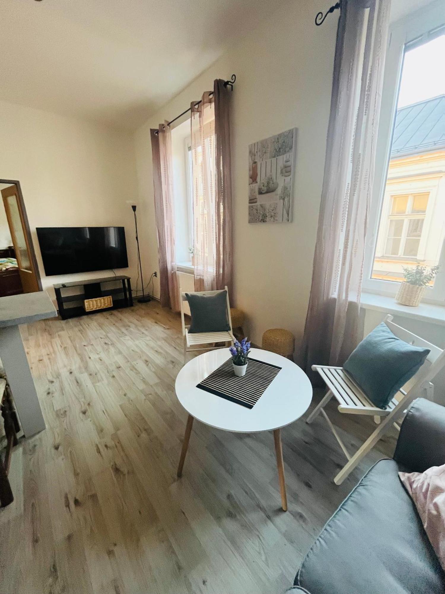 Apartma Luxura Дечин Экстерьер фото