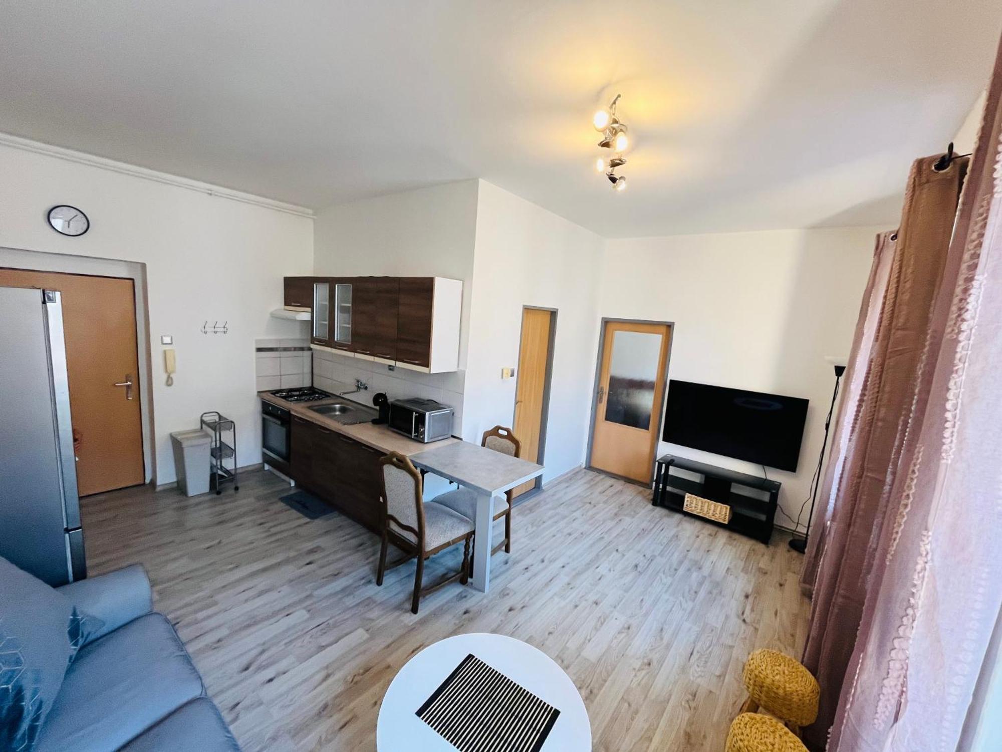 Apartma Luxura Дечин Экстерьер фото