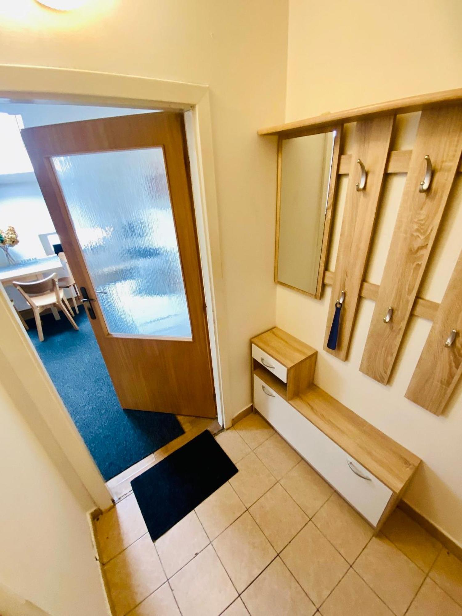 Apartma Luxura Дечин Экстерьер фото
