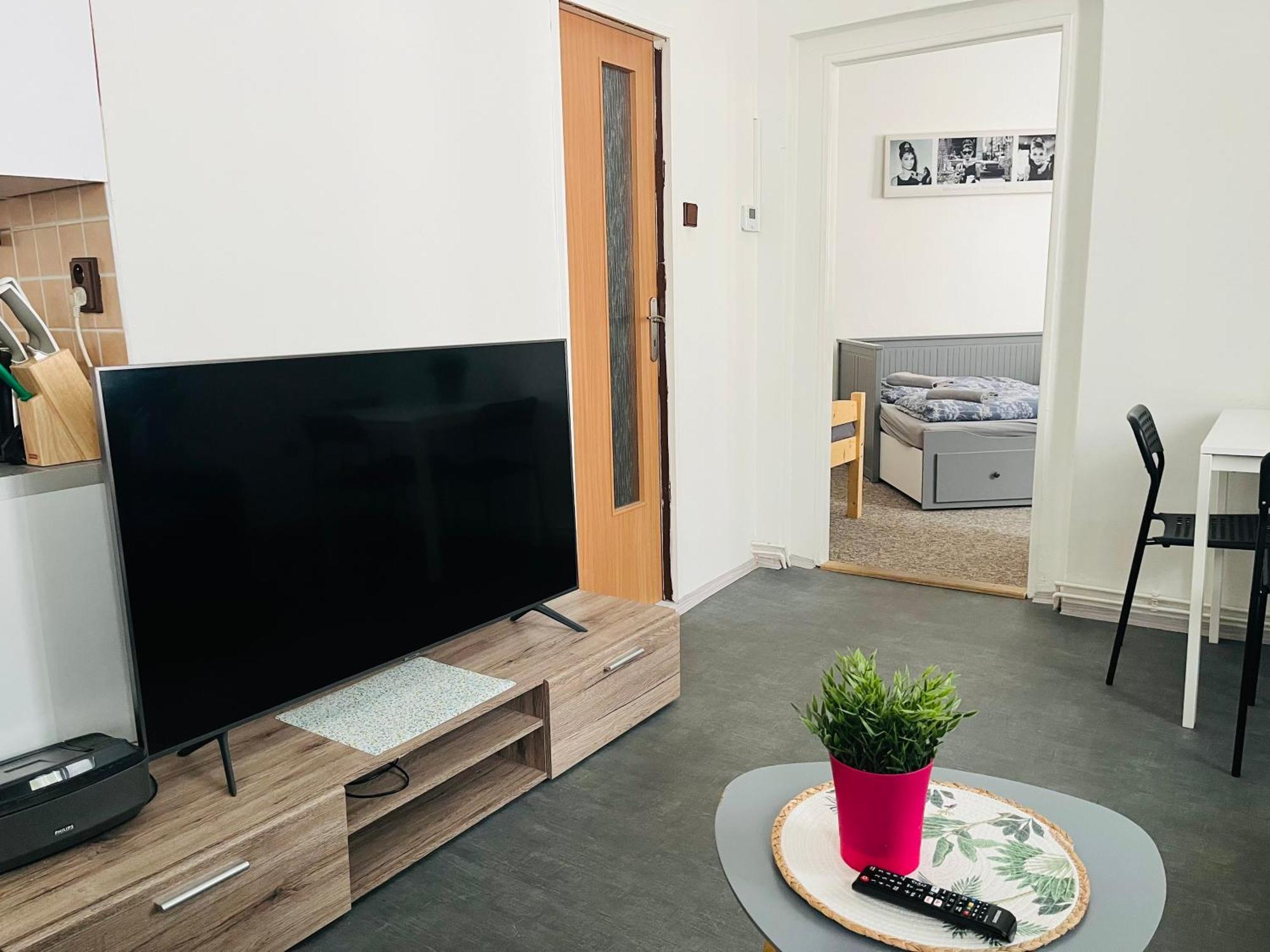 Apartma Luxura Дечин Экстерьер фото